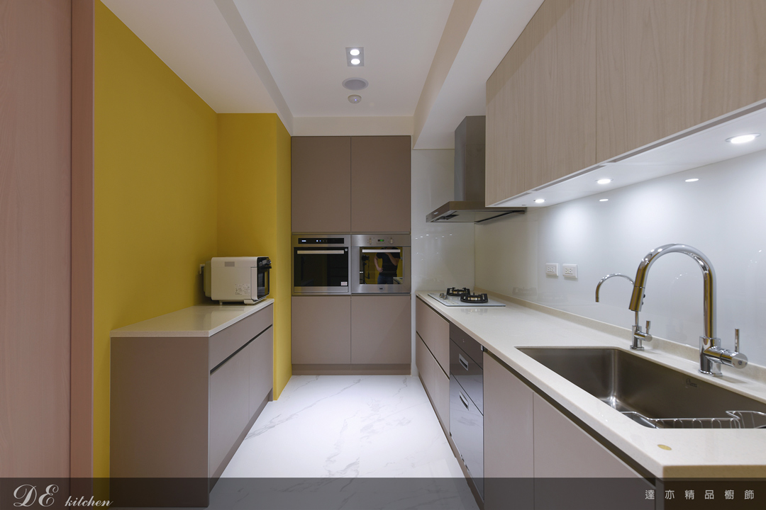 廚房設計｜SAKURA 嵌入式電器收納櫃｜best 嵌入式3D旋風烤箱